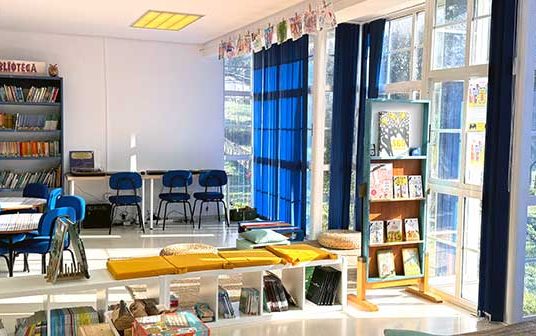 O colexio de infantil de Santa Cruz de Ribadulla, en Vedra, inaugurou biblioteca